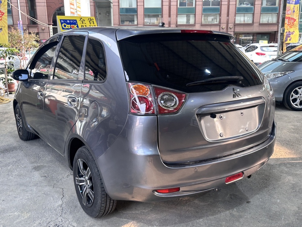 2010年 Mitsubishi Colt Plus 1.6  第6張相片