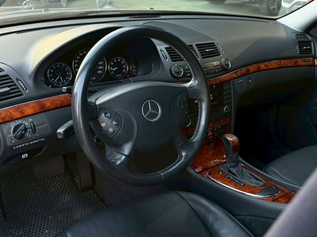 E240 一手車 只跑11萬公里 里程保證 漆面內裝完整 非常綿密 雙前電動座椅 屏東中古車推薦:汶松國際汽車  第6張相片