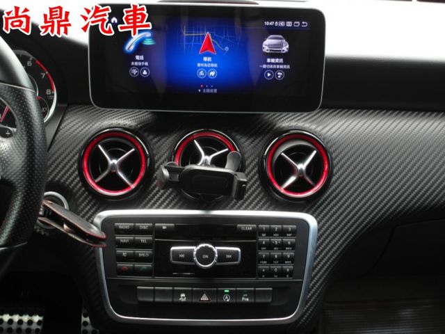 AMG A45 4WD 360HP 雙電動記憶座椅 全景天窗 衛星導航 10安 AMG紅色卡鉗 可配合貸款 歡迎賞車  第14張相片