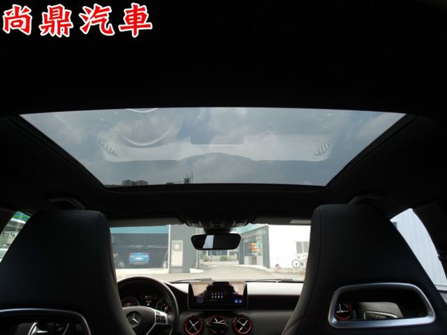 AMG A45 4WD 360HP 雙電動記憶座椅 全景天窗 衛星導航 10安 AMG紅色卡鉗 可配合貸款 歡迎賞車  第17張相片