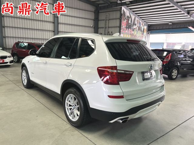 4WD 原鈑件 里程僅跑11萬 定速 電尾門 免鑰匙 倒車影像 電動記憶座椅 換檔撥片 藍芽 車室氣氛漂亮 歡迎預約賞車  第2張相片