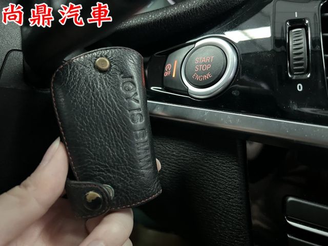 4WD 原鈑件 里程僅跑11萬 定速 電尾門 免鑰匙 倒車影像 電動記憶座椅 換檔撥片 藍芽 車室氣氛漂亮 歡迎預約賞車  第18張相片