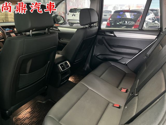 4WD 原鈑件 里程僅跑11萬 定速 電尾門 免鑰匙 倒車影像 電動記憶座椅 換檔撥片 藍芽 車室氣氛漂亮 歡迎預約賞車  第20張相片