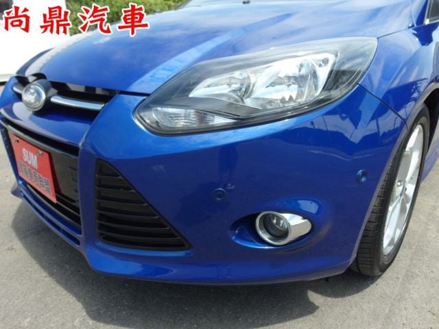 運動型 全車原鈑件 170HP 天窗 定速 導航 倒顯 數位電視 前後雷達 恆溫空調 抬頭顯示器 免頭款牽車  第2張相片