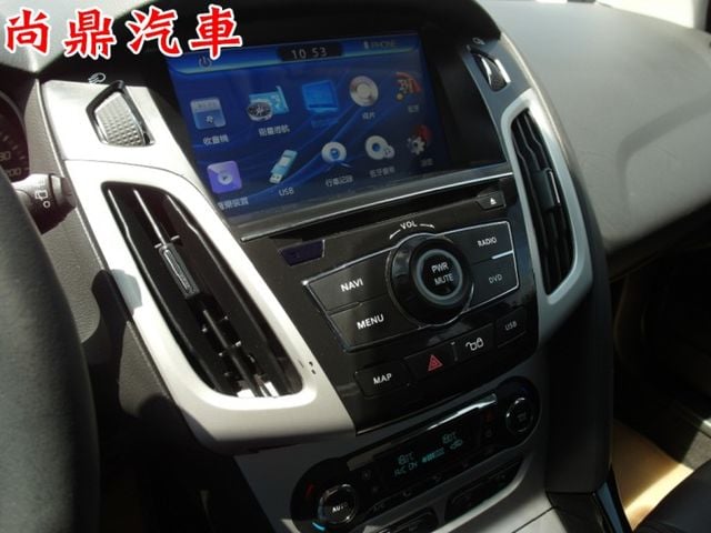 運動型 全車原鈑件 170HP 天窗 定速 導航 倒顯 數位電視 前後雷達 恆溫空調 抬頭顯示器 免頭款牽車  第16張相片