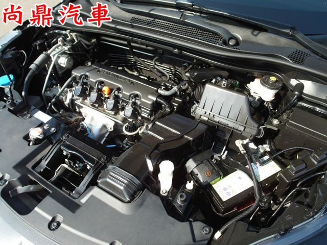S版 全車原鈑件 里程跑8萬 免鑰匙 定速 藍芽 換檔撥片 倒車雷達 倒車影像 前後行車紀錄器 歡迎來店賞車  第9張相片