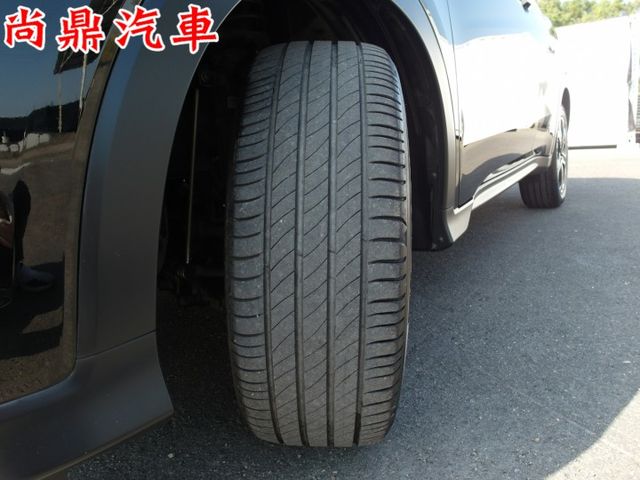 S版 全車原鈑件 里程跑8萬 免鑰匙 定速 藍芽 換檔撥片 倒車雷達 倒車影像 前後行車紀錄器 歡迎來店賞車  第10張相片