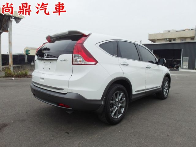 四輪傳動 天窗 環景顯影 電動座椅 導航 定速 換檔撥片 前後車距雷達 循跡防滑 免頭款牽車/歡迎來賞車^.^  第5張相片