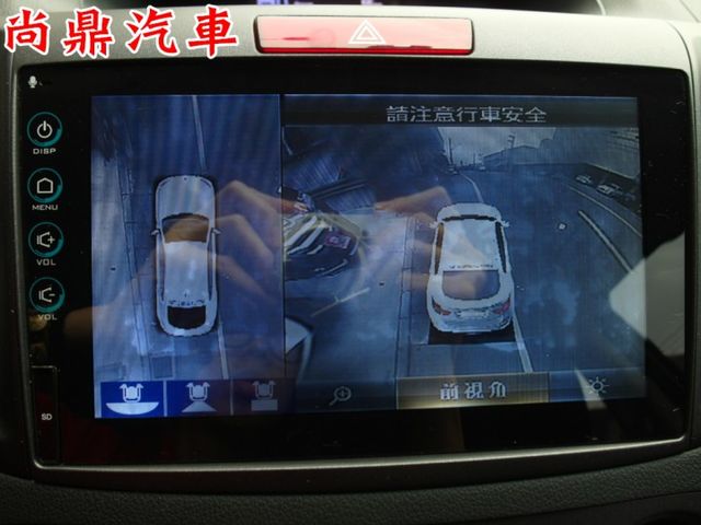 四輪傳動 天窗 環景顯影 電動座椅 導航 定速 換檔撥片 前後車距雷達 循跡防滑 免頭款牽車/歡迎來賞車^.^  第17張相片