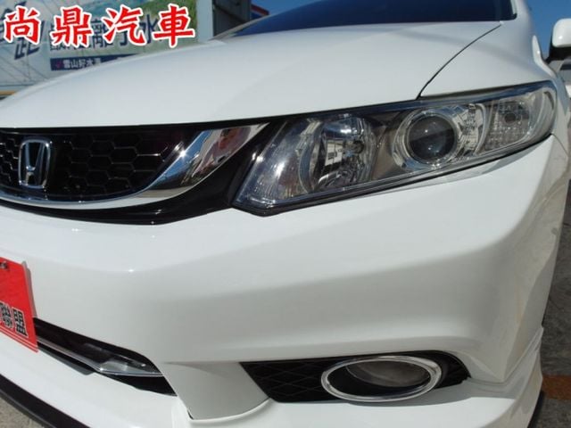 VTi-S K14 里程僅跑12萬 全車原鈑件 天窗 側裙小包 HID頭燈 定速 換檔撥片 ABS 循跡防滑 胎壓偵測  第2張相片