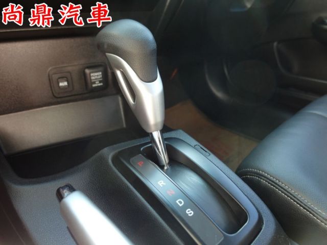 VTi-S K14 里程僅跑12萬 全車原鈑件 天窗 側裙小包 HID頭燈 定速 換檔撥片 ABS 循跡防滑 胎壓偵測  第18張相片