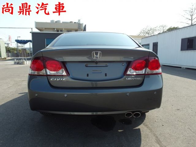 里程跑少 導航 倒車顯影 藍芽 行車紀錄器 電動後視鏡 免頭款牽車 歡迎賞車^.^  第4張相片