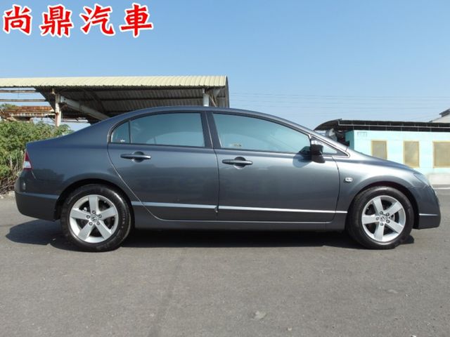 里程跑少 導航 倒車顯影 藍芽 行車紀錄器 電動後視鏡 免頭款牽車 歡迎賞車^.^  第6張相片