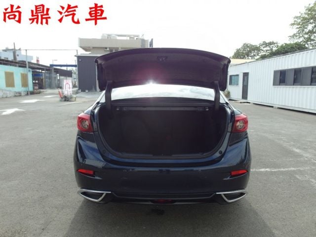 里程保證 實車實價 原鈑件 免KEY 盲點 胎壓 魚眼頭燈 前後行車紀錄器 雙恆溫 定速 倒車影像 可參考貸款 歡迎賞車  第4張相片