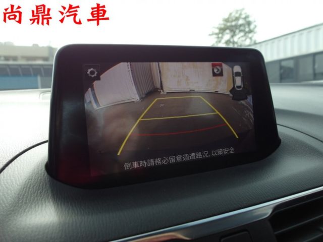 里程保證 實車實價 原鈑件 免KEY 盲點 胎壓 魚眼頭燈 前後行車紀錄器 雙恆溫 定速 倒車影像 可參考貸款 歡迎賞車  第18張相片