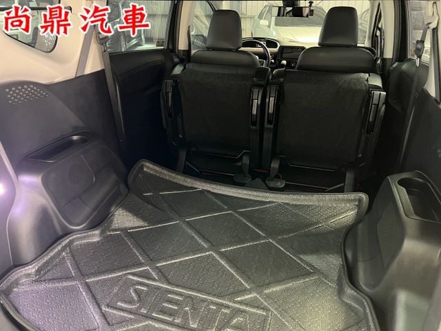 五人座 1.8豪華+版 全車原鈑件 電動滑門 盲點偵測 定速 免鑰匙 藍芽 後座收折大空間 歡迎來店賞車  第4張相片