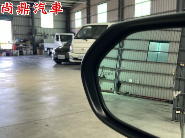 五人座 1.8豪華+版 全車原鈑件 電動滑門 盲點偵測 定速 免鑰匙 藍芽 後座收折大空間 歡迎來店賞車  第11張相片