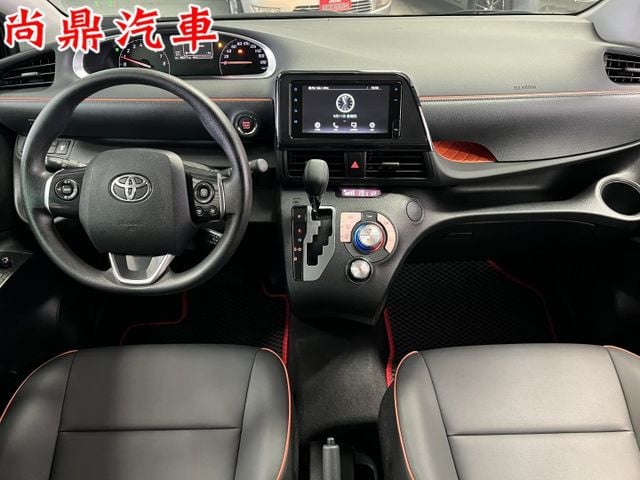 五人座 1.8豪華+版 全車原鈑件 電動滑門 盲點偵測 定速 免鑰匙 藍芽 後座收折大空間 歡迎來店賞車  第14張相片