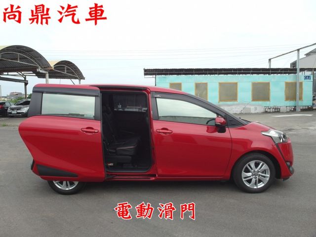 7人座 1.8L 豪華+版  電動側滑門 定速 免鑰匙 摸門 導航 倒車顯影 前後車距 胎壓 第三排座椅  第6張相片