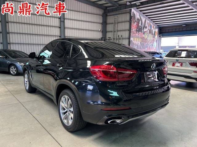 xDrive35i 渦輪 四輪驅動 原鈑件 天窗 電尾門 定速 盲點 倒車影像 換檔撥片 駕駛模式 藍芽 導航 記憶椅  第2張相片