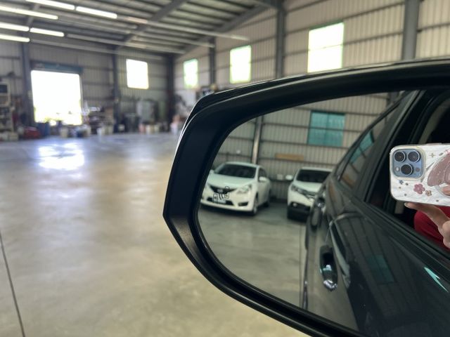 新車保固中 旗艦款 全車原鈑件 電動尾門 盲點 ACC跟車 車道偏離 360環景 數位儀錶 CARPLAY 電動記憶椅  第8張相片
