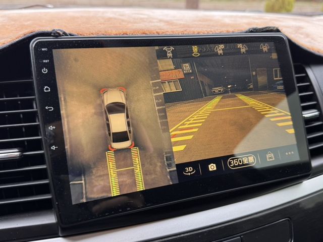 Mitsubishi Lancer  第8張相片