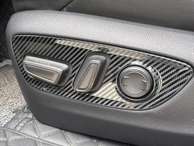 Toyota RAV4  第2張相片