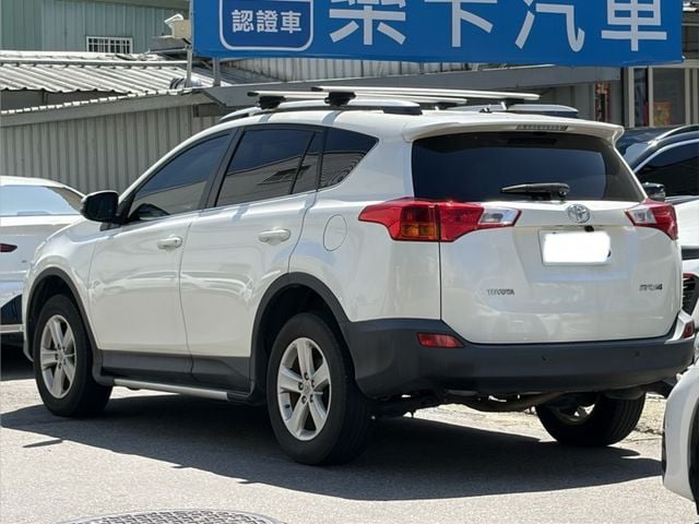 Toyota RAV4  第5張相片