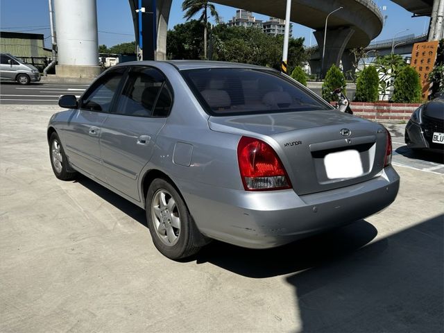 2002 ELANTRA 銀  第5張相片