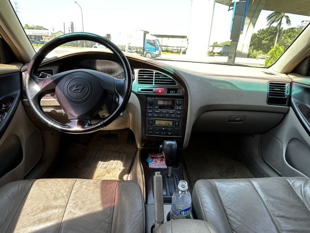2002 ELANTRA 銀  第8張相片
