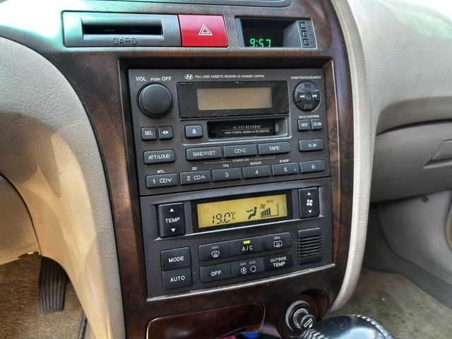 2002 ELANTRA 銀  第9張相片