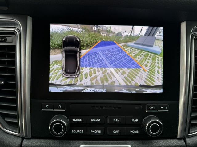 PORSCHE保時捷 MACAN  第7張相片