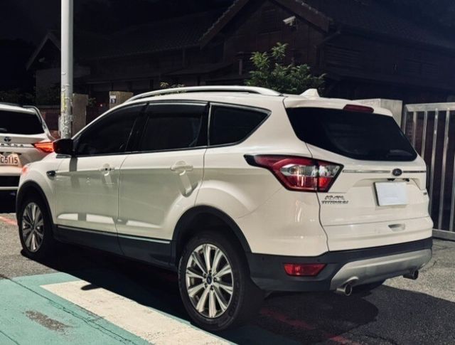 FORD福特 KUGA  第2張相片
