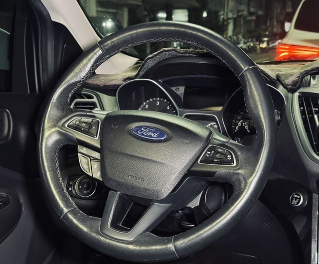 FORD福特 KUGA  第7張相片