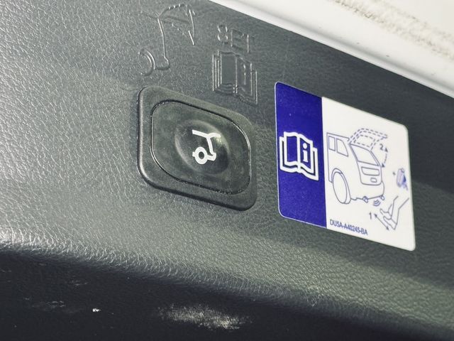 FORD福特 KUGA  第12張相片