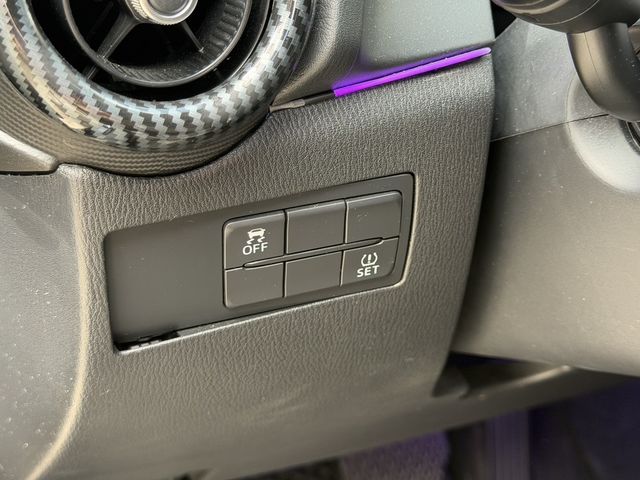 MAZDA馬自達 MAZDA 2  第9張相片