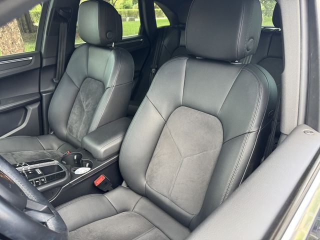 PORSCHE保時捷 MACAN  第9張相片