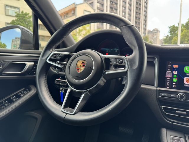 PORSCHE保時捷 MACAN  第16張相片