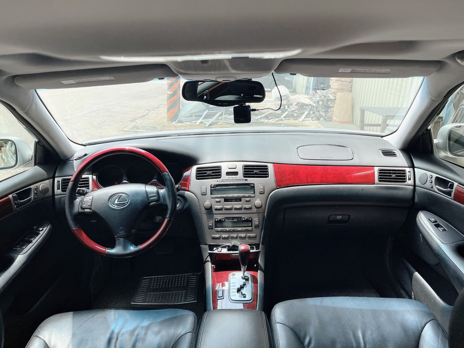 售：LEXUS  ES330 原漆原版 車美況優 直接看車現場談最準 歡迎來電！  第7張相片