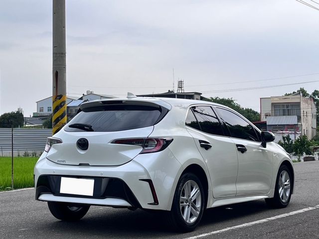 TOYOTA豐田 AURIS  第2張相片