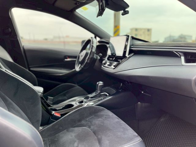TOYOTA豐田 AURIS  第10張相片