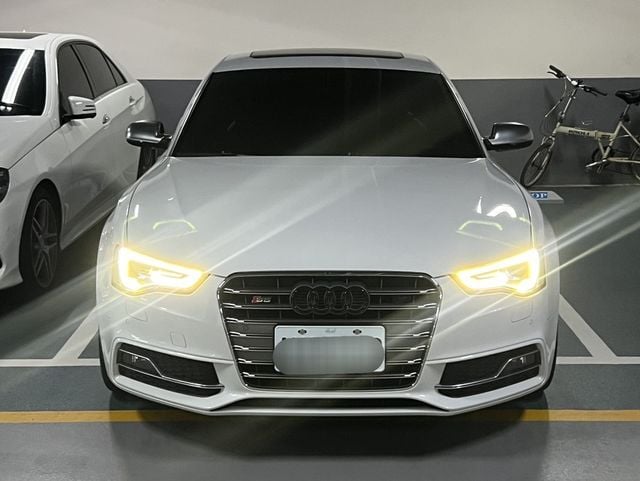 AUDI奧迪 S5  第1張相片