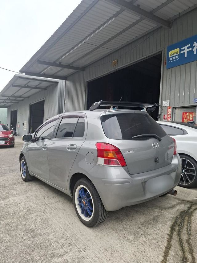 TOYOTA豐田 YARIS  第2張相片