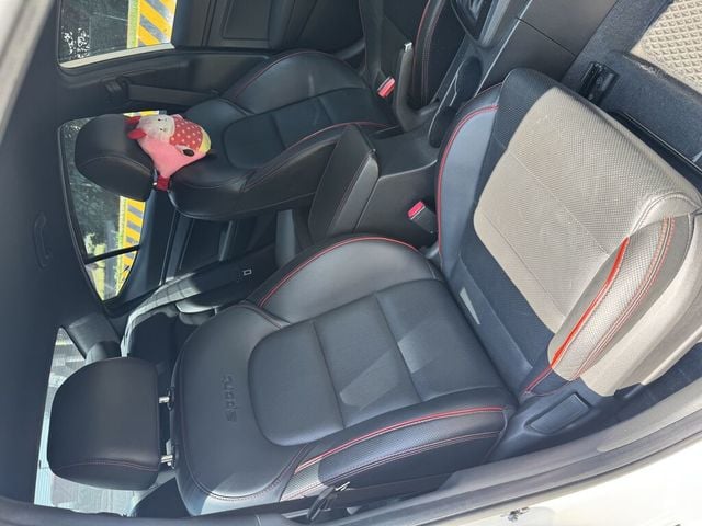 HYUNDAI現代 ELANTRA  第8張相片