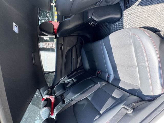 HYUNDAI現代 ELANTRA  第9張相片