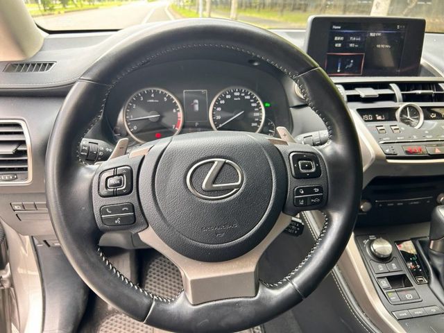 菁英PLUS版/原鈑件/ACC跟車/盲點/免鑰匙/LED頭燈/電動椅/電尾門/車偏/換檔撥片  第12張相片