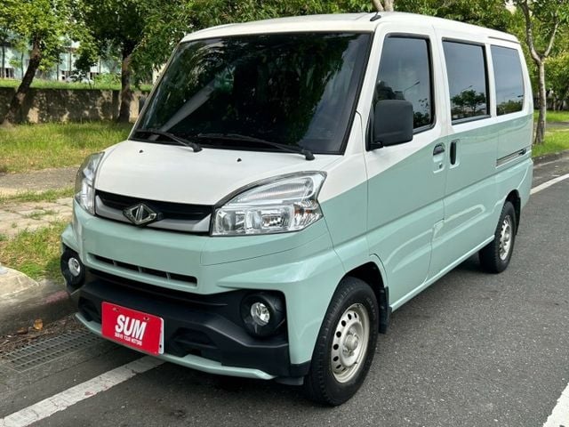 低里程僅跑2萬/5人座/液晶儀表/抬顯/定速/藍芽音樂/大電池原廠保固中  第1張相片