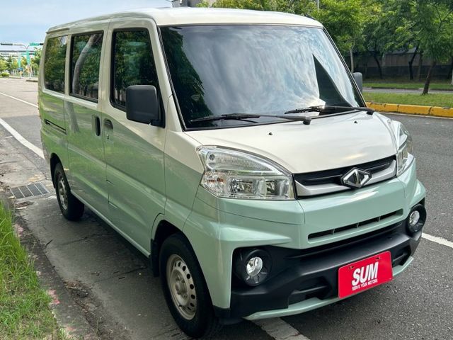 低里程僅跑2萬/5人座/液晶儀表/抬顯/定速/藍芽音樂/大電池原廠保固中  第3張相片