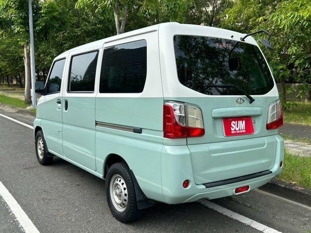 低里程僅跑2萬/5人座/液晶儀表/抬顯/定速/藍芽音樂/大電池原廠保固中  第5張相片