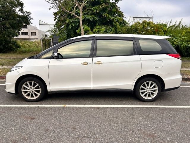一手車豪華版/原廠保養/原鈑件/360環景/後座影音/第三排座椅電動收折/電滑門/電尾門  第4張相片